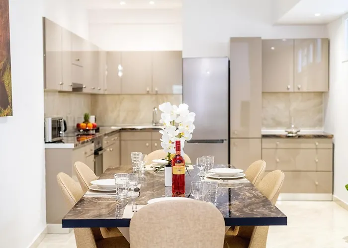 4you Luxury * Moraḯtika