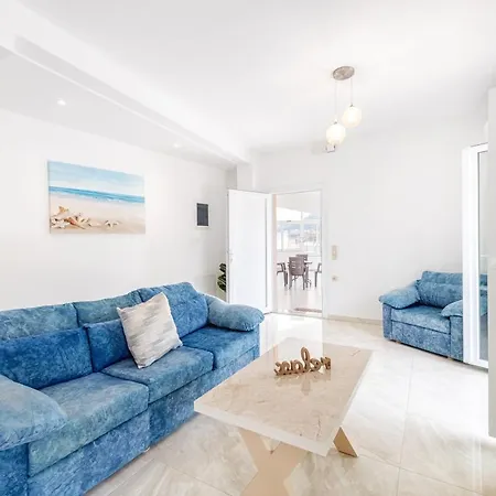 4you Luxury Moraitika