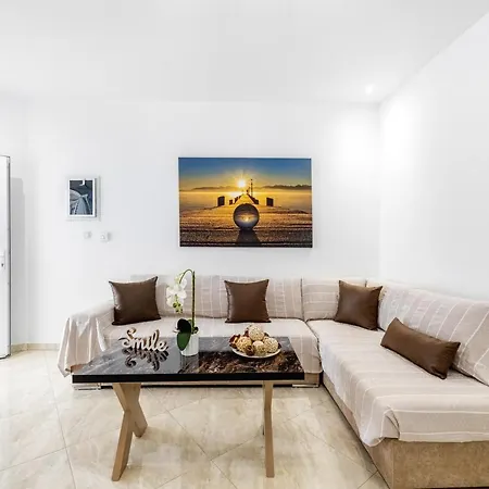 4you Luxury * Moraitika