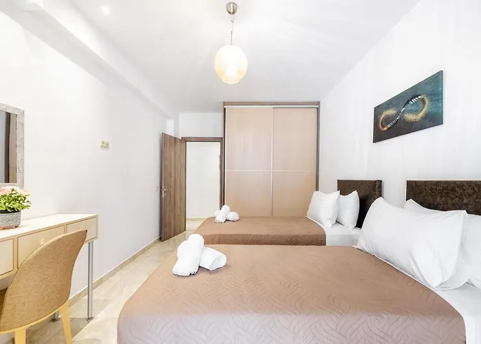 4you Luxury Moraítika