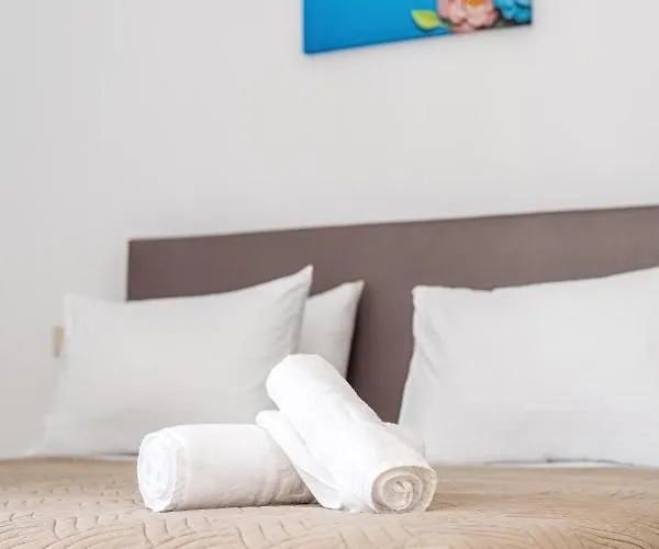 4you Luxury Apartman *